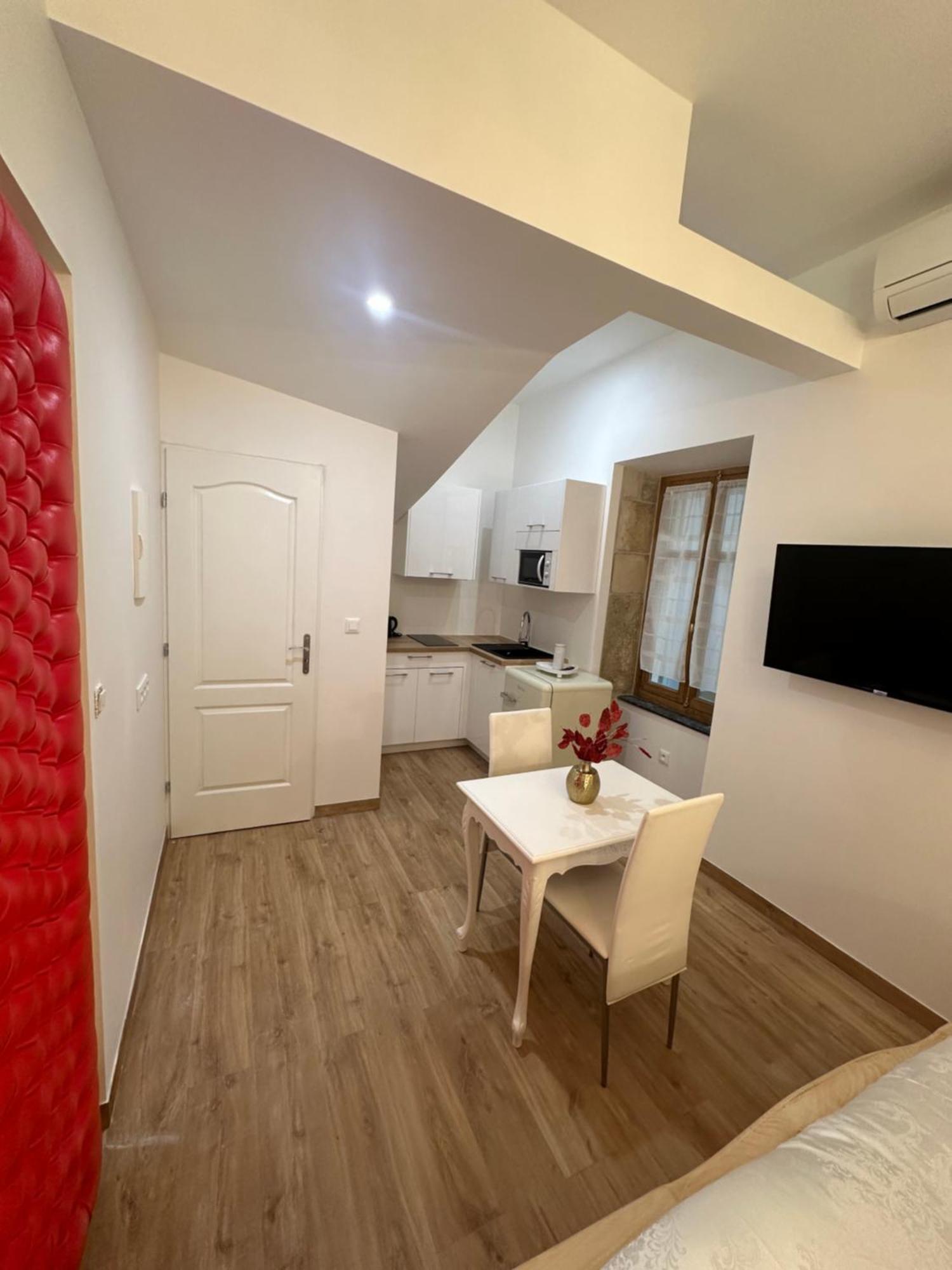 נרבון Petit Studio Presbytere Dans L'Eglise מראה חיצוני תמונה